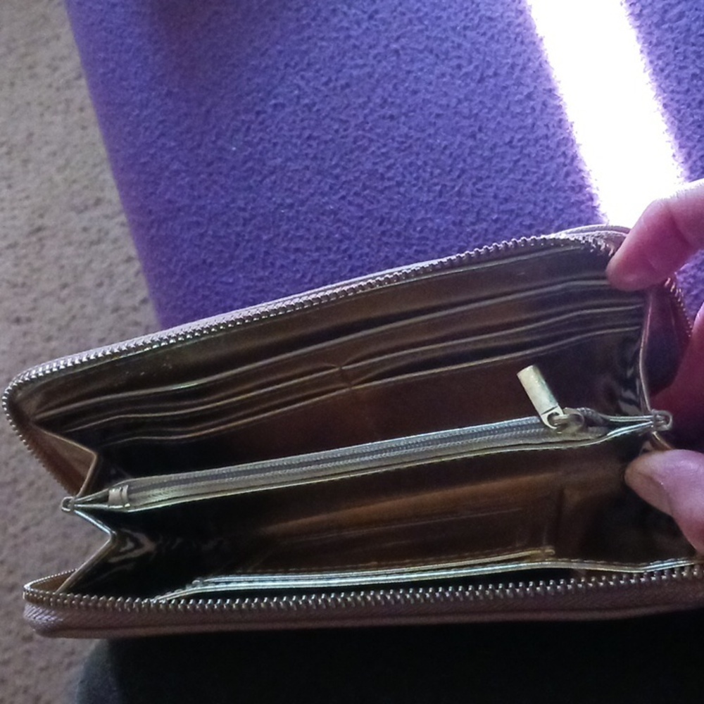 Wallet and Wristlet Set SteveMadden And Dana Buchman - Picture 7 of 8